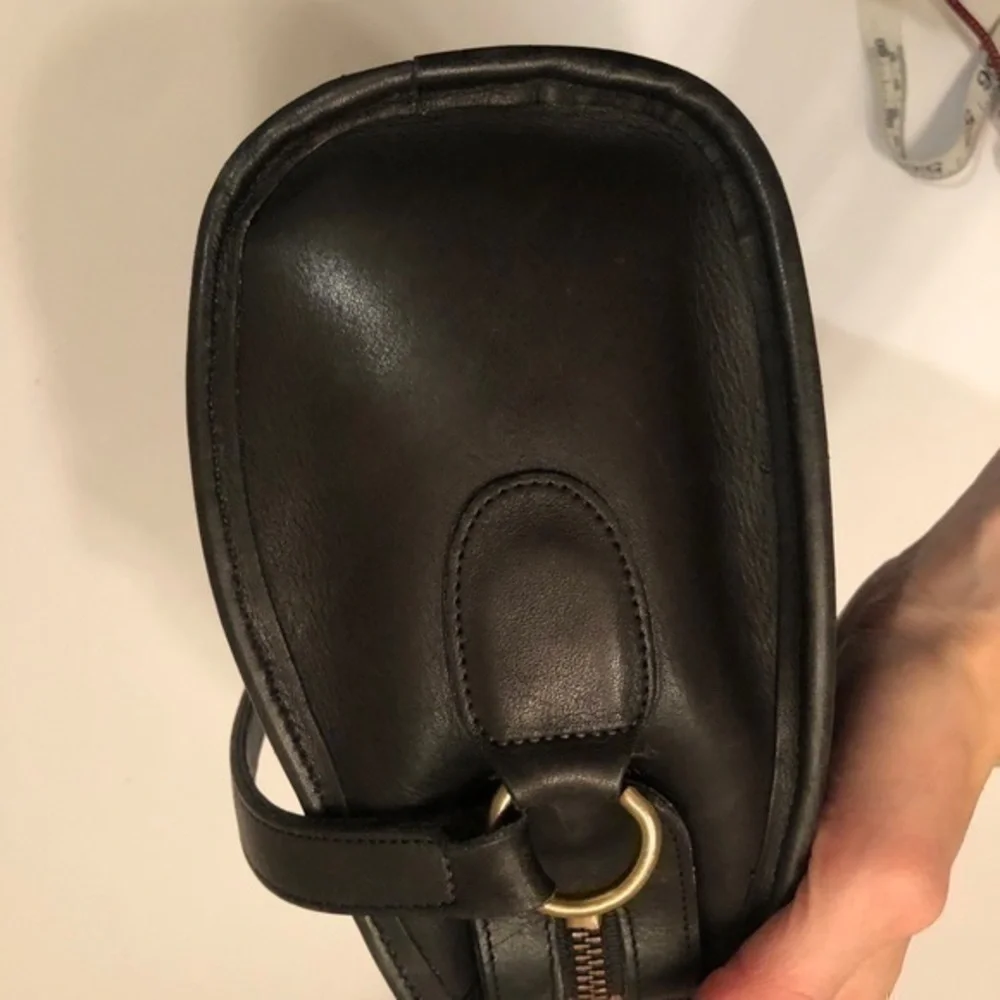 Coach vintage black Sullivan bag 9910 leather messenger bag